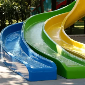 Los parques con toboganes son un lugar increíble para disfrutar. Aquí, tanto niños como adultos pueden experimentar la emoción del deslizamiento. Los toboganes son más que solo diversión. También ofrecen muchos beneficios para el desarrollo. Por ejemplo, los niños mejoran su coordinación y habilidades motoras al jugar. Además, estos juegos fomentan la socialización entre amigos y familiares.
