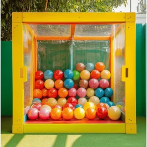 Un parque de bolas es un espacio de juego lleno de bolas de colores. Los niños pueden saltar, rodar y jugar en un ambiente seguro. Estos parques están diseñados para que los más pequeños se diviertan mientras desarrollan habilidades. Es un lugar ideal para que los niños de 2 años experimenten la diversión y la aventura.